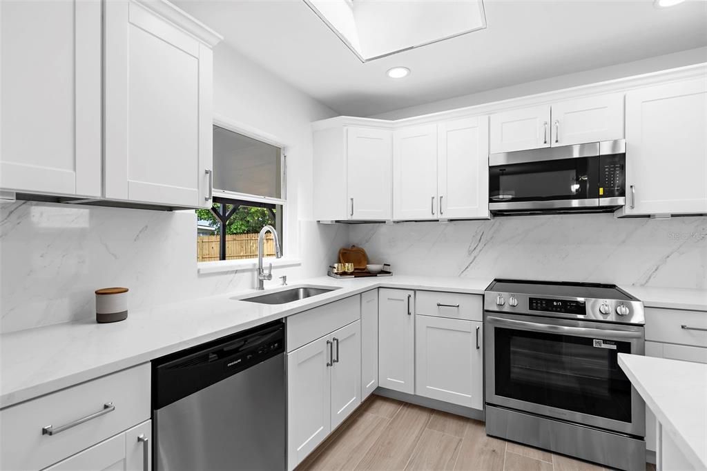 Image 7 of property listing at 4216 CONWAY BOULEVARD, Port Charlotte, FL 33952
