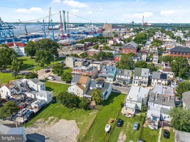 216 CUMBERLAND ST, Gloucester City, NJ 08030