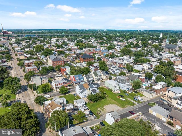 216 CUMBERLAND ST, Gloucester City, NJ 08030