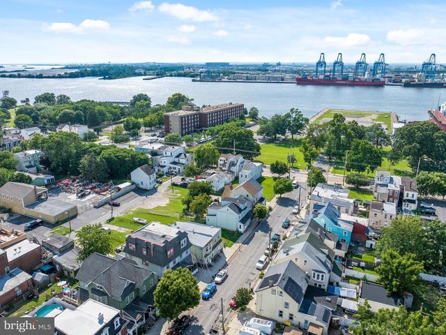 216 CUMBERLAND ST, Gloucester City, NJ 08030