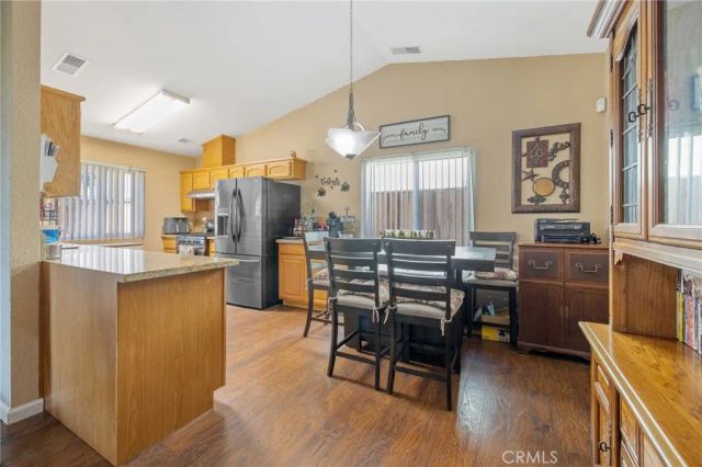 517 Tucker Avenue, Sanger, CA 93657