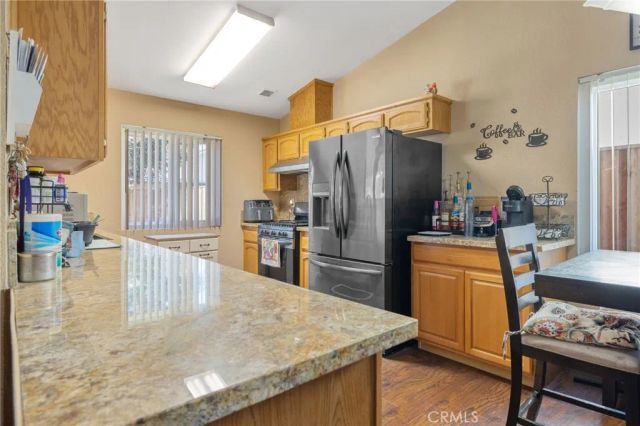 517 Tucker Avenue, Sanger, CA 93657