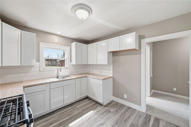 226 Rellim Drive, Kent, OH 44240