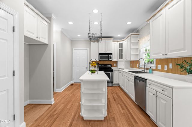 3304 Drexel Hill Court, Apex, NC 27539