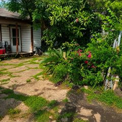907 E 37th Street E, Houston, TX 77022