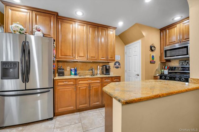 6438 80th Street, Middle Village, NY 11379