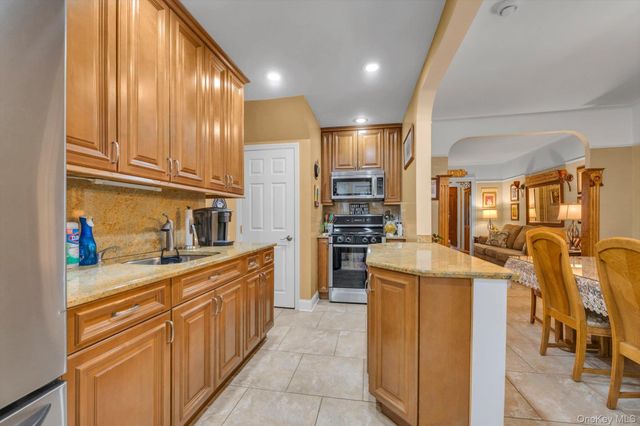 6438 80th Street, Middle Village, NY 11379