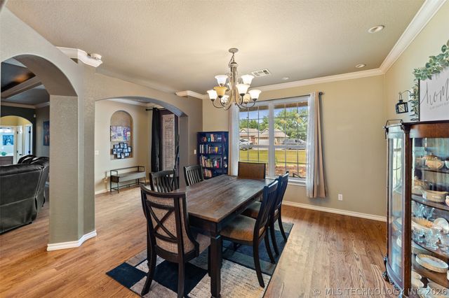 18912 Spring Creek Lane, Claremore, OK 74017