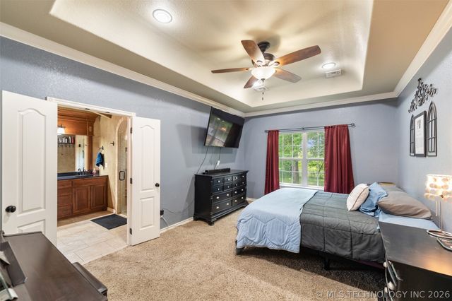 18912 Spring Creek Lane, Claremore, OK 74017
