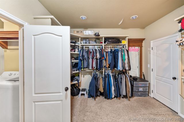 18912 Spring Creek Lane, Claremore, OK 74017