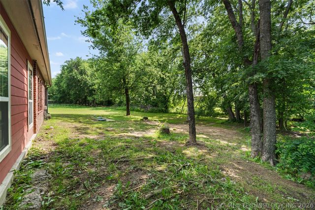 18912 Spring Creek Lane, Claremore, OK 74017