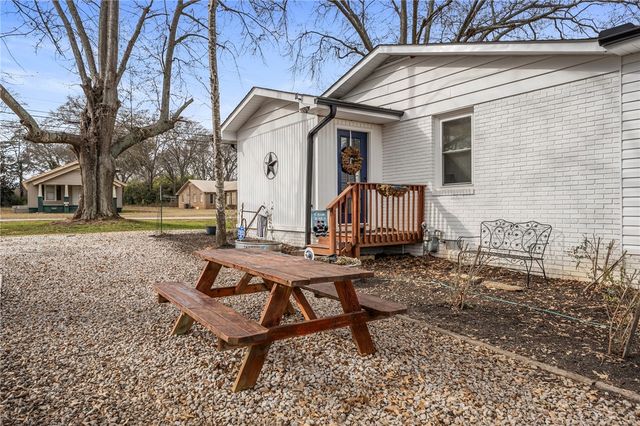 1099 S Academy Street Extension, Williamston, SC 29697