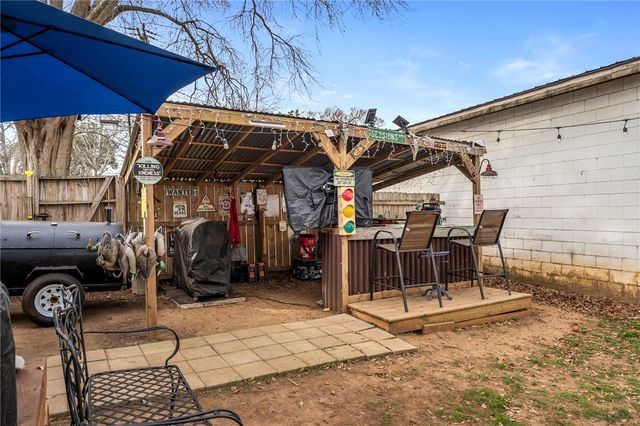 1099 S Academy Street Extension, Williamston, SC 29697