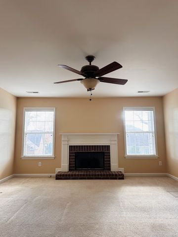 2817 Lafayette Dr, Thompsons Station, TN 37179