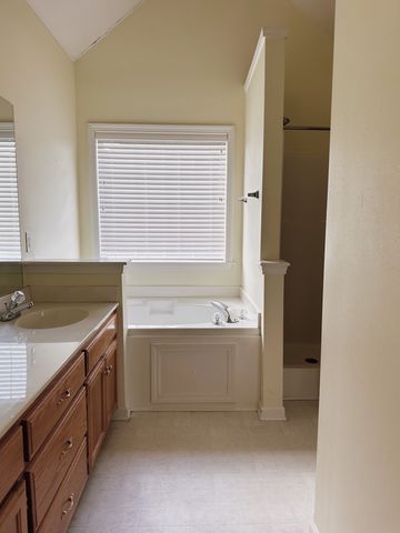 2817 Lafayette Dr, Thompsons Station, TN 37179