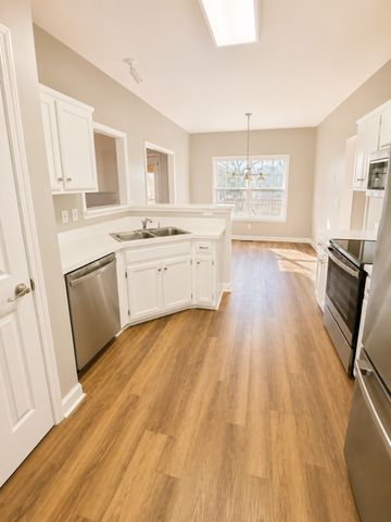 2817 Lafayette Dr, Thompsons Station, TN 37179