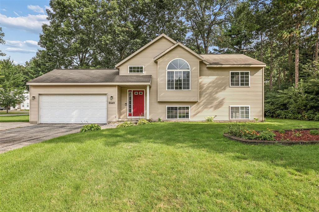 6640 Megan Court, Muskegon, MI 49442