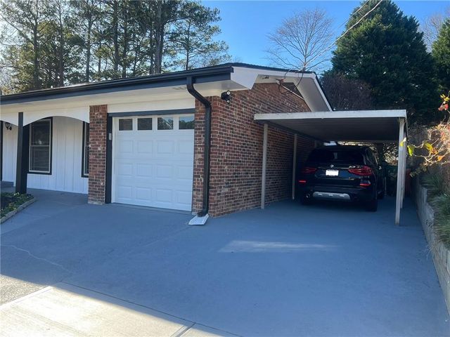 6413 Maddox Road, Morrow, GA 30260