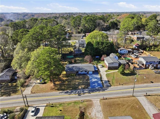 6413 Maddox Road, Morrow, GA 30260