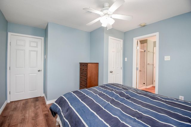 2116 W Bayshore Drive, Palacios, TX 77465