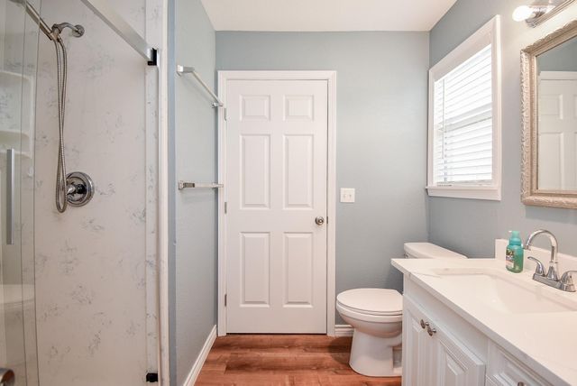 2116 W Bayshore Drive, Palacios, TX 77465