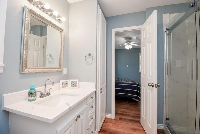 2116 W Bayshore Drive, Palacios, TX 77465