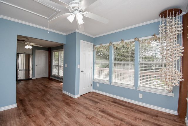 2116 W Bayshore Drive, Palacios, TX 77465