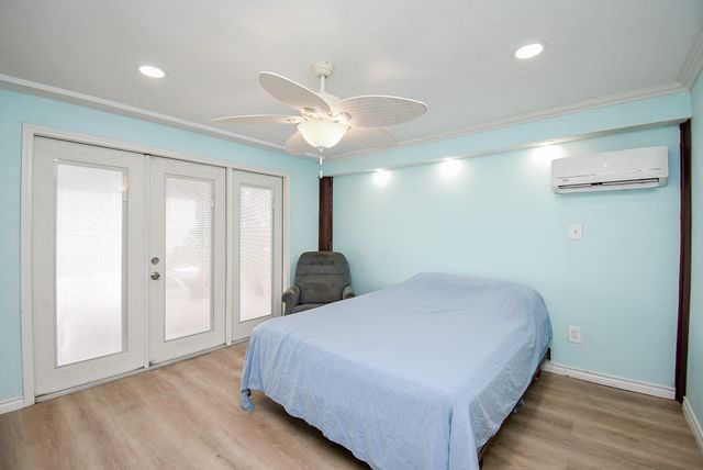 2116 W Bayshore Drive, Palacios, TX 77465