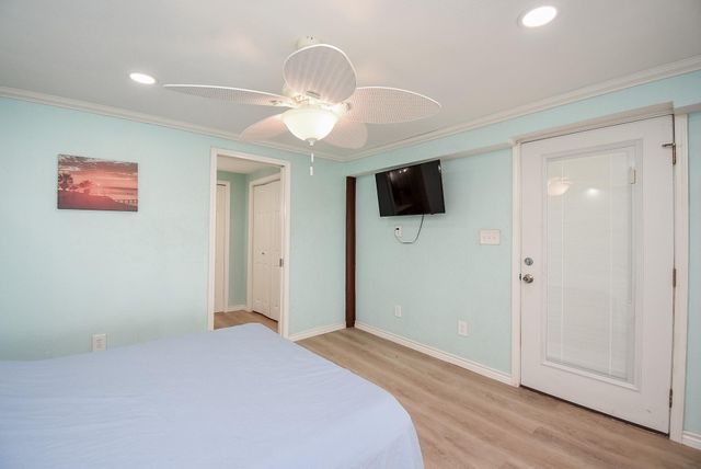 2116 W Bayshore Drive, Palacios, TX 77465