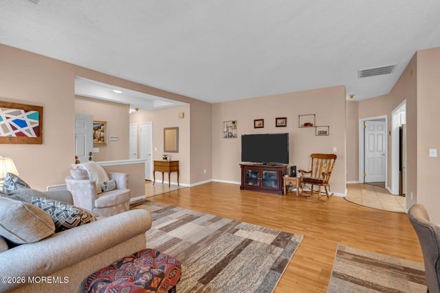 64 Symphony Avenue, Bayville, NJ 08721