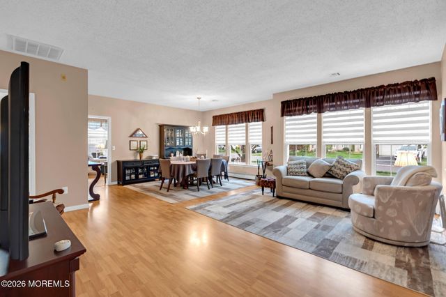 64 Symphony Avenue, Bayville, NJ 08721