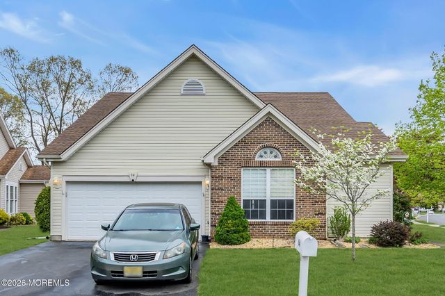 64 Symphony Avenue, Bayville, NJ 08721