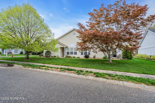 64 Symphony Avenue, Bayville, NJ 08721