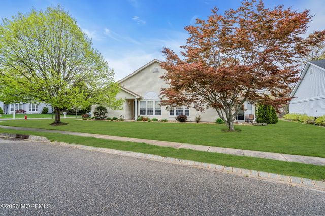 64 Symphony Avenue, Bayville, NJ 08721