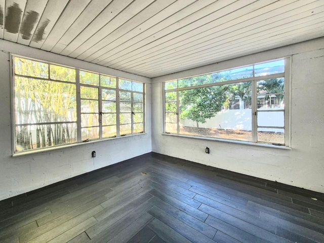 2617 W WATROUS AVENUE, Tampa, FL 33629