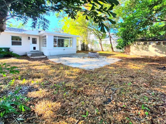 2617 W WATROUS AVENUE, Tampa, FL 33629