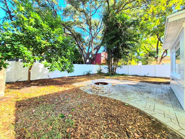 2617 W WATROUS AVENUE, Tampa, FL 33629