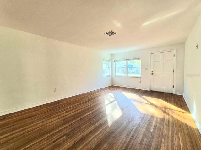 2617 W WATROUS AVENUE, Tampa, FL 33629