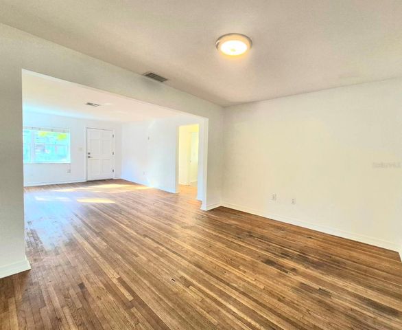 2617 W WATROUS AVENUE, Tampa, FL 33629