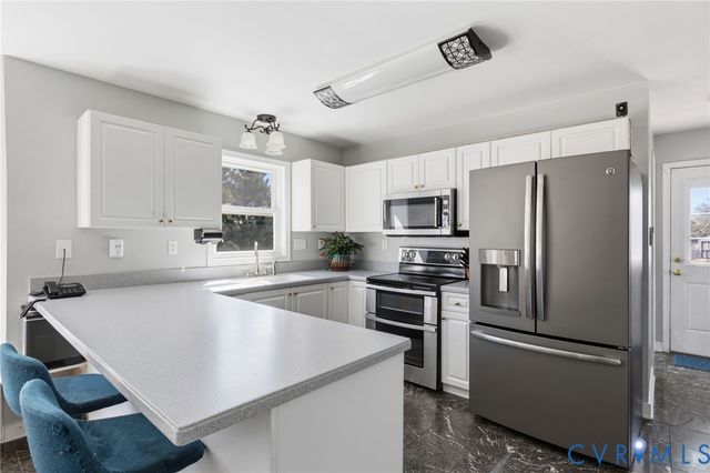 10301 Fraser Ct, Henrico, VA 23233