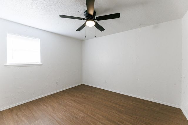 5517 16th Place, Lubbock, TX 79416
