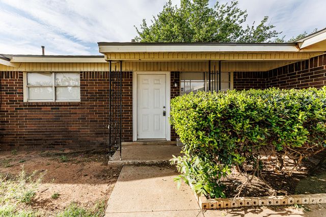 5517 16th Place, Lubbock, TX 79416
