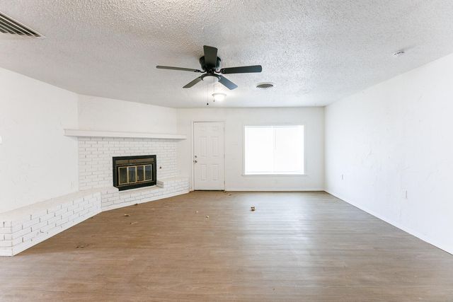 5517 16th Place, Lubbock, TX 79416