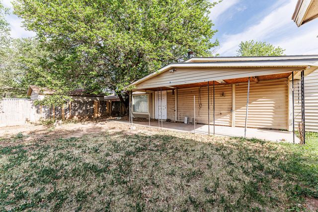 5517 16th Place, Lubbock, TX 79416