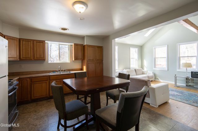 61 Tyler Street, Troy, NY 12180