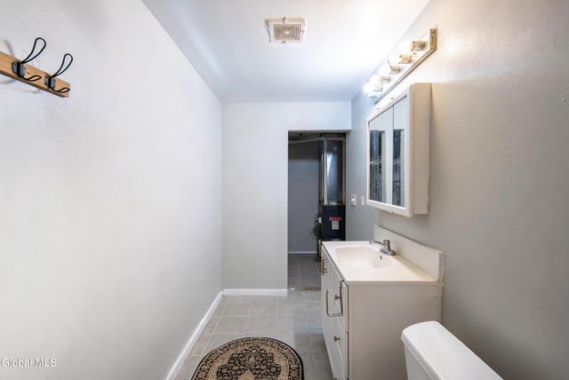 61 Tyler Street, Troy, NY 12180
