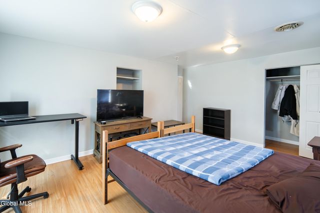 61 Tyler Street, Troy, NY 12180
