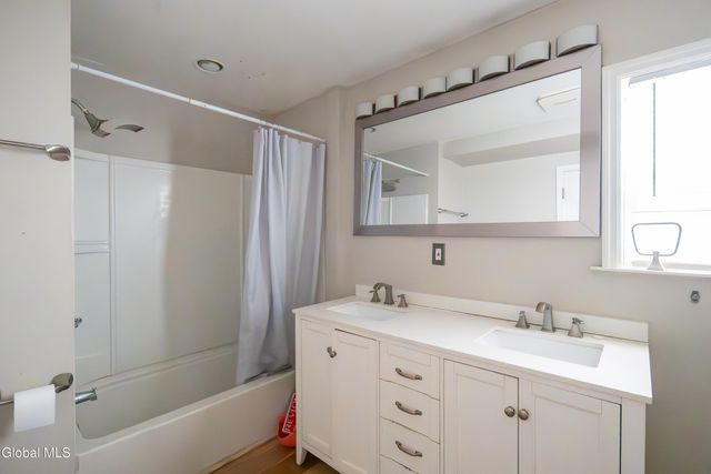 61 Tyler Street, Troy, NY 12180