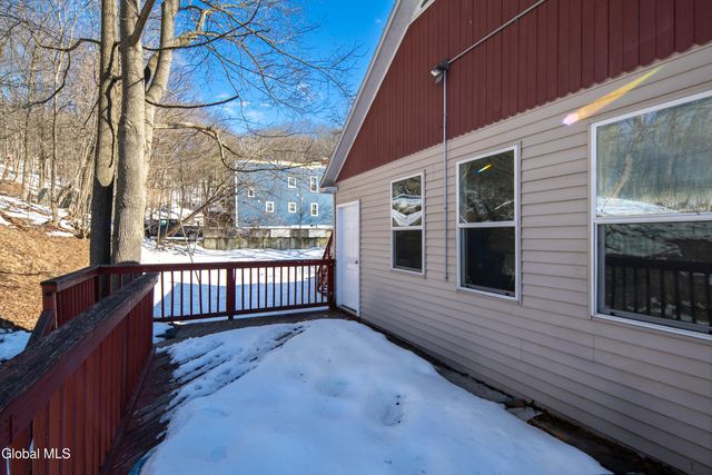 61 Tyler Street, Troy, NY 12180