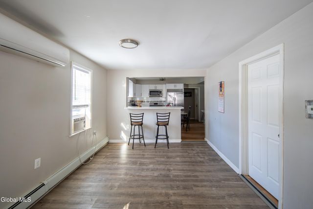 61 Tyler Street, Troy, NY 12180